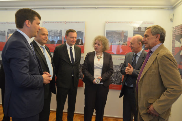 У Генеральным консульстве Рэспублікі Польшча ў Брэсце ў сераду адкрылася выстава “Ад “Салідарнасці” да “Круглага стала”